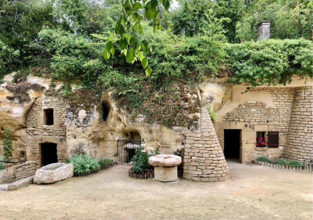 Les Logis Du Forgeron, Gites De Groupe Entre Loire & Vignes Saint-Jean-des-Mauvrets Dış mekan fotoğraf
